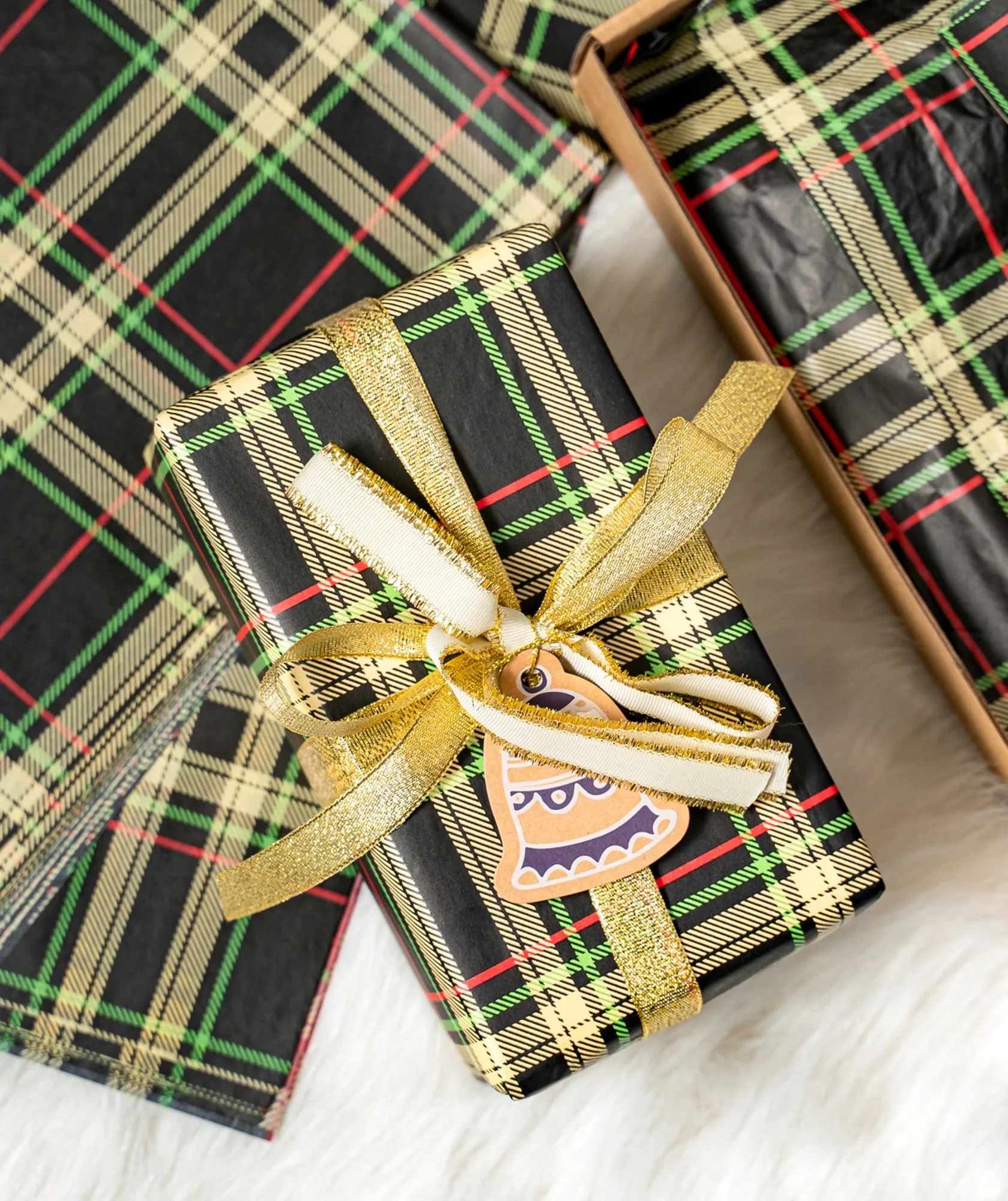 Christmas Buffalo Green & Red Checks Tissue Paper 20" x 30" Bulk Pack